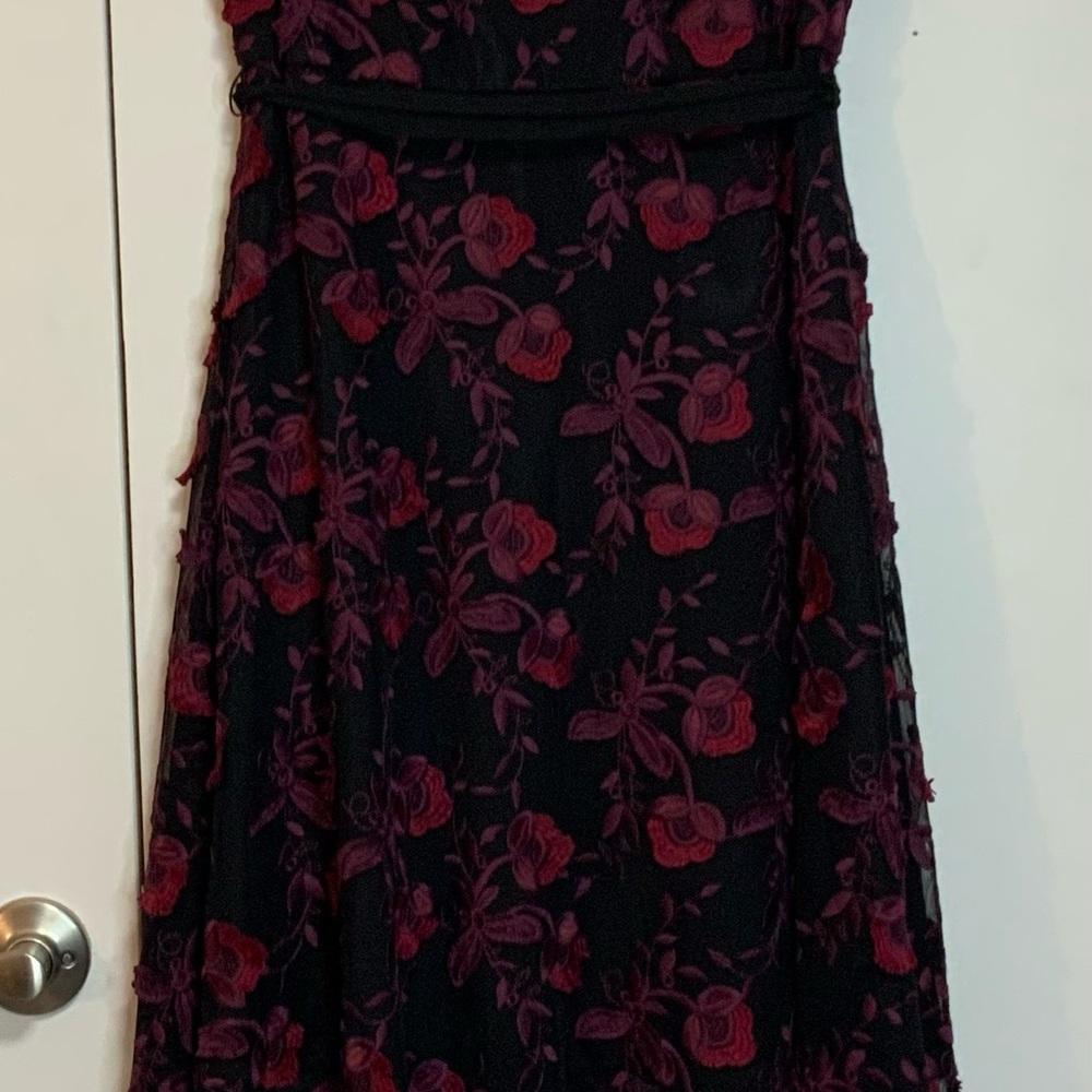 White House Black Market - Elegant Black and Embroidered  Floral Dress - size 12